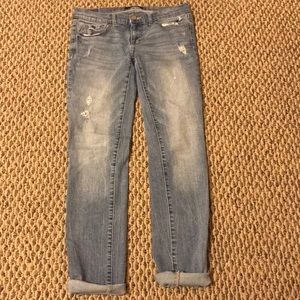 Skinny jean light wash